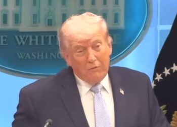 واشنطن تطرح الخيار الحاسم.. نقل اليورانيوم الإيراني أو سحقه داخل طهران