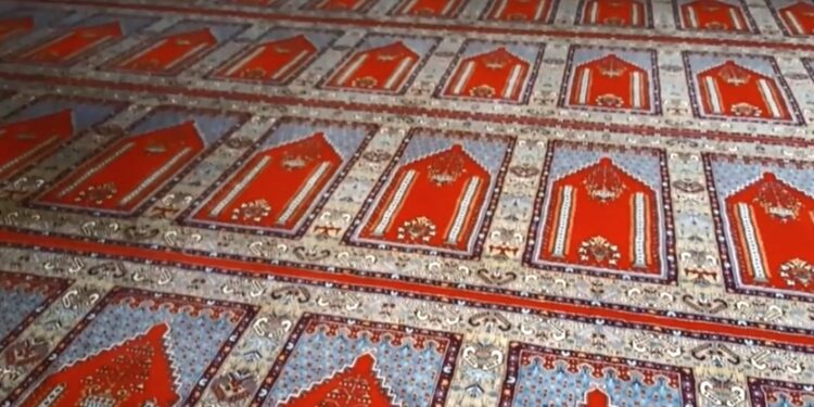 واقعة طفل في مدرسة قرآنية تدفع هلسنكي إلى مراجعة ضوابط التعليم الديني