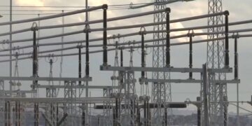 السلطات الفنلندية تقترح قواعد جديدة للربط بشبكة الكهرباء وسط تزايد الطلب