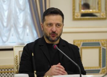 زيلينسكي يشيد بدعم فنلندا والنرويج ويؤكد ضرورة وقف التصعيد الروسي